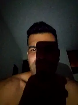 Snapshot of thom_1 chatting on 02-10-26, 06:17 thom 1 online show from 02-10-26, 06:17