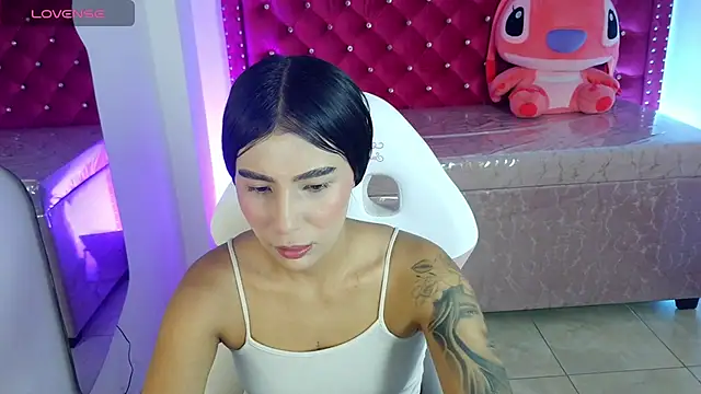 Snapshot of Abby_Rouse_m chatting on 02-12-26, 04:35 Abby Rouse m online show from 02-12-26, 04:35