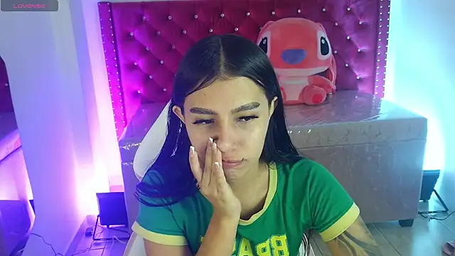 Snapshot of Abby_Rouse_m chatting on 02-20-26, 07:03 Abby Rouse m online show from 02-20-26, 07:03