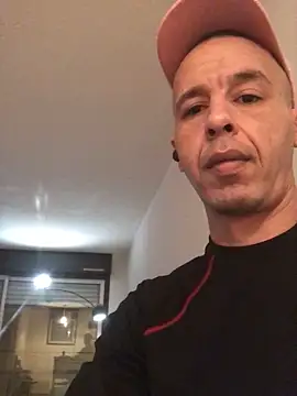 Snapshot of creativeX chatting on 02-09-26, 07:18 creativeX online show from 02-09-26, 07:18