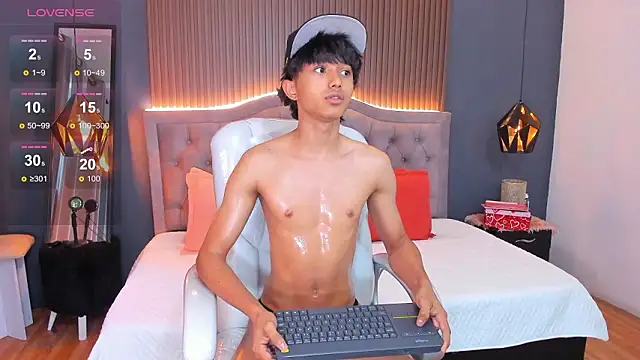 Noa 03 online show from 03-15-26, 02:01