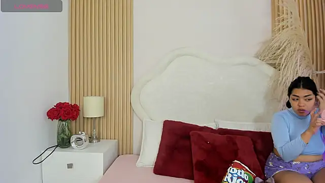 Snapshot of rebeca_taylor chatting on 06-27-26, 03:22 rebeca taylor online show from 06-27-26, 03:22