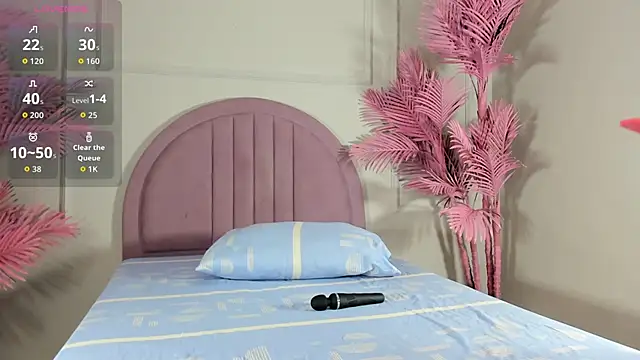 Snapshot of Nalapalmer chatting on 02-14-26, 07:54 Nalapalmer online show from 02-14-26, 07:54