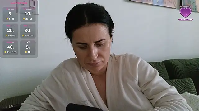 Snapshot of ViolettBaby chatting on 02-05-26, 06:01 ViolettBaby online show from 02-05-26, 06:01