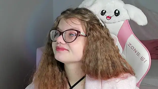 ChloeHalses online show from 02-04-26, 05:24