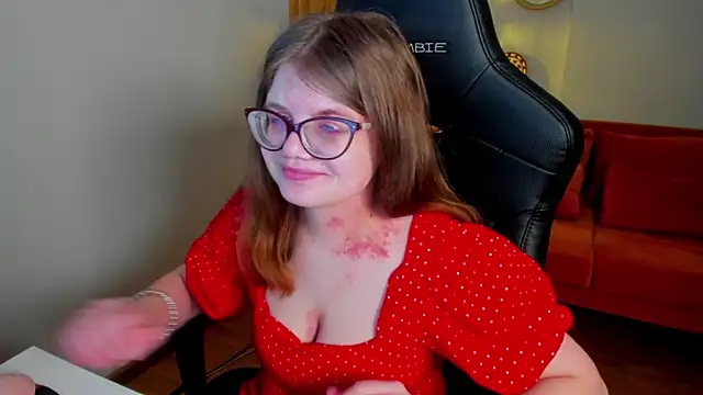 ChloeHalses online show from 03-07-26, 06:05