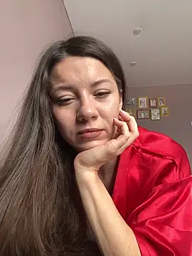 Snapshot of OnlyLeiLa chatting on 04-22-26, 05:43 OnlyLeiLa online show from 04-22-26, 05:43