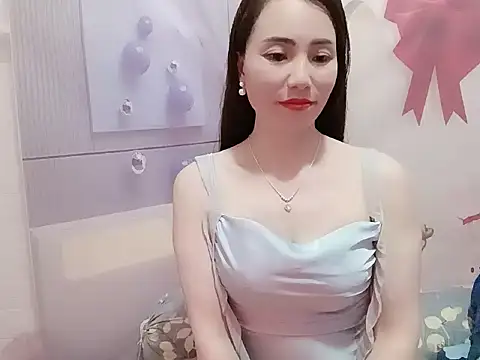 Hello-Kitty001 online show from 03-05-26, 01:51