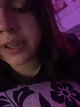 Daniellesins1 online show from 04-03-26, 05:49