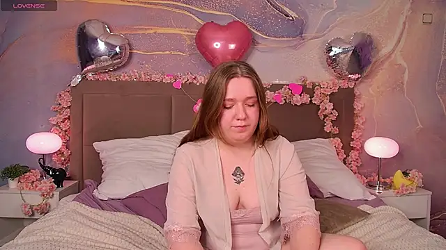 RachelDiRose online show from 02-11-26, 03:17