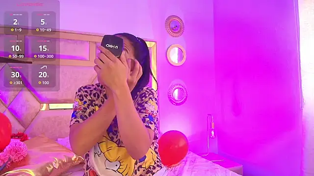 Snapshot of Emma_Sanz__ chatting on 02-12-26, 12:33 Emma Sanz online show from 02-12-26, 12:33