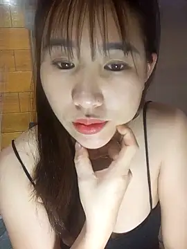 Snapshot of Yui-Ch1682 chatting on 02-20-26, 08:49 Yui-Ch1682 online show from 02-20-26, 08:49