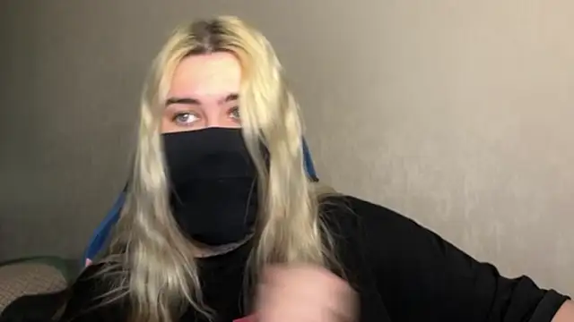 Snapshot of UnaXyling chatting on 02-21-26, 11:17 UnaXyling online show from 02-21-26, 11:17