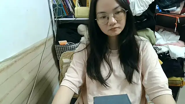 xiaoxiaowan11 online show from 06-18-26, 03:27