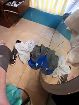 Snapshot of bojo69 chatting on 02-19-26, 01:40 bojo69 online show from 02-19-26, 01:40