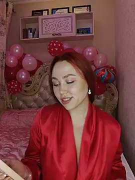 Snapshot of LolaaMint_ chatting on 02-14-26, 12:13 LolaaMint online show from 02-14-26, 12:13