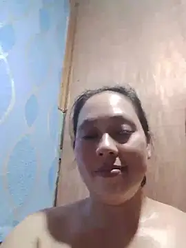 Snapshot of May_Bombs chatting on 04-18-26, 05:22 May Bombs online show from 04-18-26, 05:22