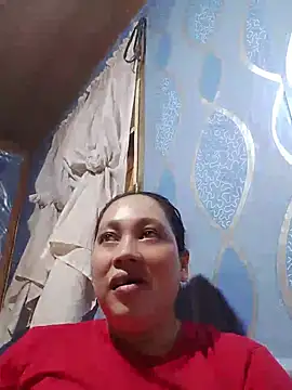 Snapshot of May_Bombs chatting on 05-15-26, 03:02 May Bombs online show from 05-15-26, 03:02