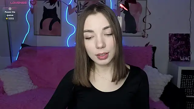 Adriennes online show from 02-23-26, 02:47