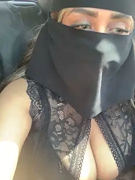 Snapshot of Arab_Honey chatting on 05-30-26, 08:22 Arab Honey online show from 05-30-26, 08:22