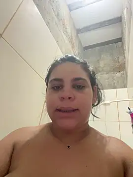Snapshot of Adriputinha chatting on 04-15-26, 03:35 Adriputinha online show from 04-15-26, 03:35