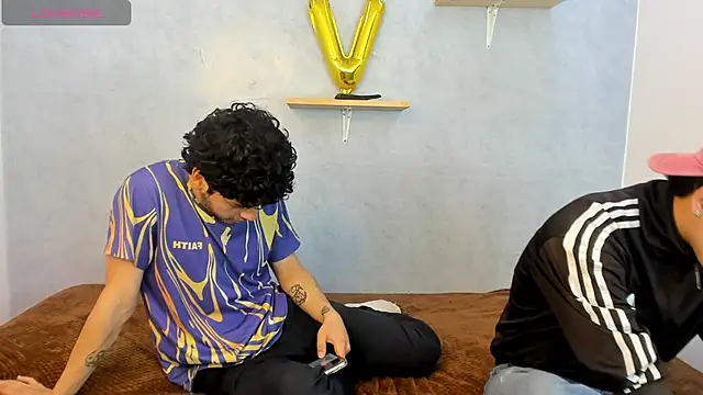 Snapshot of Eliotkinky chatting on 02-23-26, 04:48 Eliotkinky online show from 02-23-26, 04:48