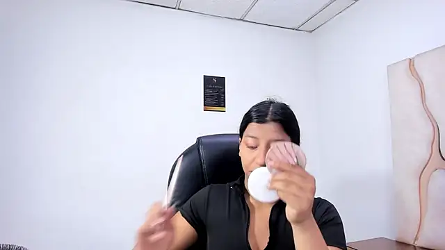 Vaneline2 online show from 03-24-26, 10:04