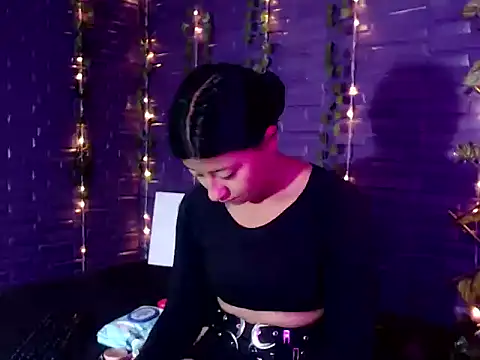 Vaneline2 online show from 04-21-26, 03:39