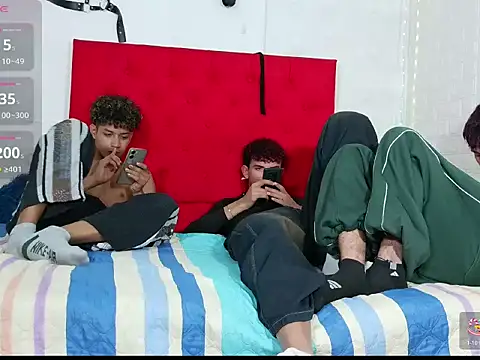 Snapshot of Damian20261 chatting on 02-06-26, 08:45 Damian20261 online show from 02-06-26, 08:45