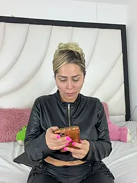 Snapshot of Angelicalove07 chatting on 02-18-26, 10:17 Angelicalove07 online show from 02-18-26, 10:17