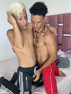 MaxyRyan online show from 02-10-26, 01:04