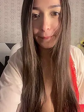 Snapshot of Mia_rivers__ chatting on 02-14-26, 07:21 Mia rivers online show from 02-14-26, 07:21