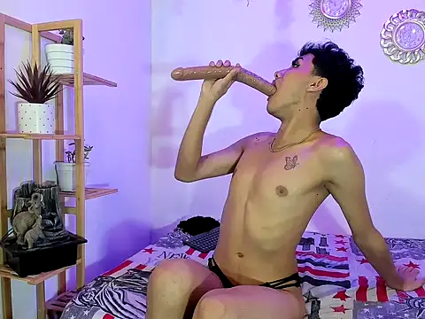 Snover hot2006 online show from 03-02-26, 05:08