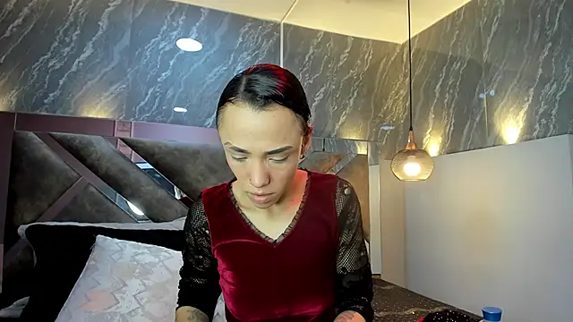 CharlotteKravizz online show from 02-15-26, 06:59