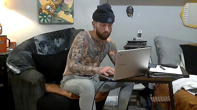 Snapshot of F_D_R_ chatting on 03-04-26, 06:08 F D R online show from 03-04-26, 06:08