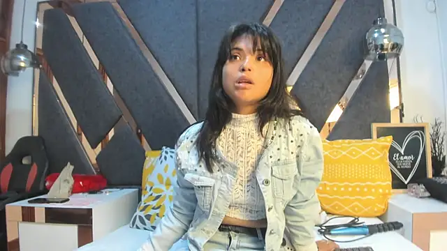 Snapshot of Maggyx chatting on 02-23-26, 01:41 Maggyx online show from 02-23-26, 01:41