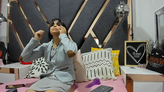 Snapshot of Maggyx chatting on 02-26-26, 01:32 Maggyx online show from 02-26-26, 01:32