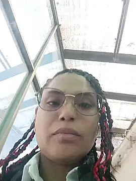 Snapshot of Maggyx chatting on 02-28-26, 01:34 Maggyx online show from 02-28-26, 01:34