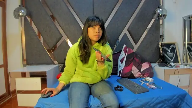 Maggyx online show from 05-11-26, 01:28