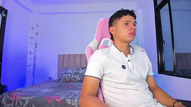 Snapshot of Adrian_Prime_ chatting on 03-03-26, 07:09 Adrian Prime online show from 03-03-26, 07:09