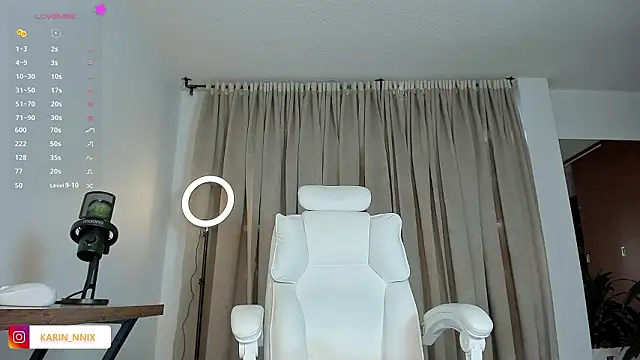 Snapshot of karinnixx chatting on 02-28-26, 09:49 karinnixx online show from 02-28-26, 09:49