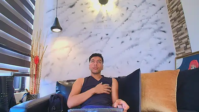 Max Hornye online show from 04-14-26, 05:52