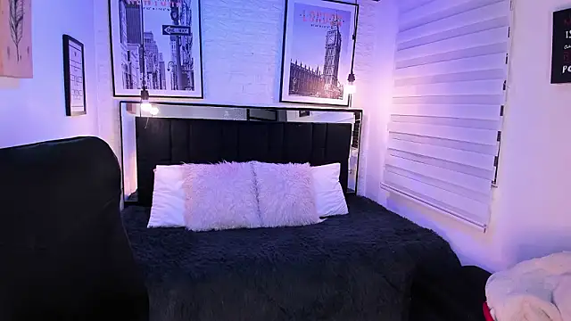 Snapshot of ladyraing chatting on 02-19-26, 03:13 ladyraing online show from 02-19-26, 03:13