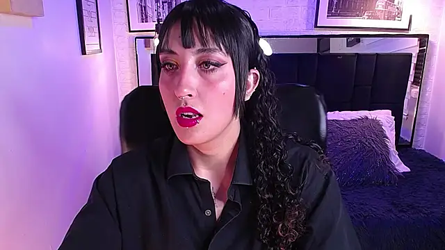 Snapshot of ladyraing chatting on 03-03-26, 03:12 ladyraing online show from 03-03-26, 03:12