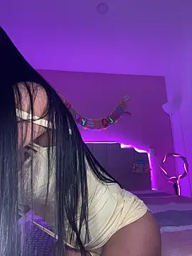 SofiaSiren online show from 04-05-26, 02:09