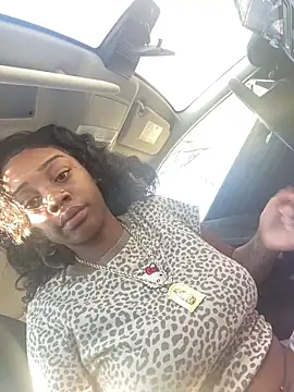 Snapshot of prettybrown9 chatting on 02-12-26, 08:26 prettybrown9 online show from 02-12-26, 08:26