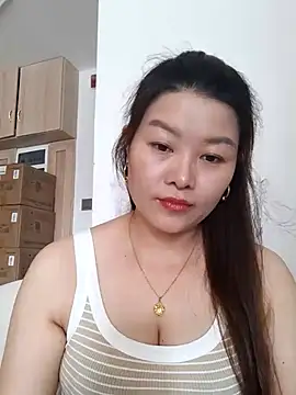 Snapshot of Jennie_dogy chatting on 06-25-26, 12:54 Jennie dogy online show from 06-25-26, 12:54
