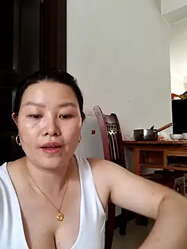 Snapshot of Jennie_dogy chatting on 08-02-26, 01:59 Jennie dogy online show from 08-02-26, 01:59