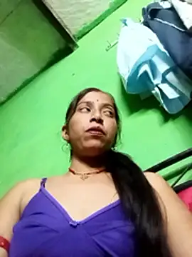 Snapshot of Cut_it73 chatting on 03-25-26, 04:57 Cut it73 online show from 03-25-26, 04:57