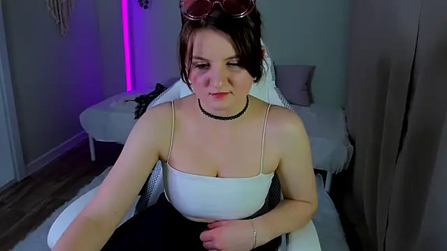 Maria Rogers online show from 02-09-26, 01:26